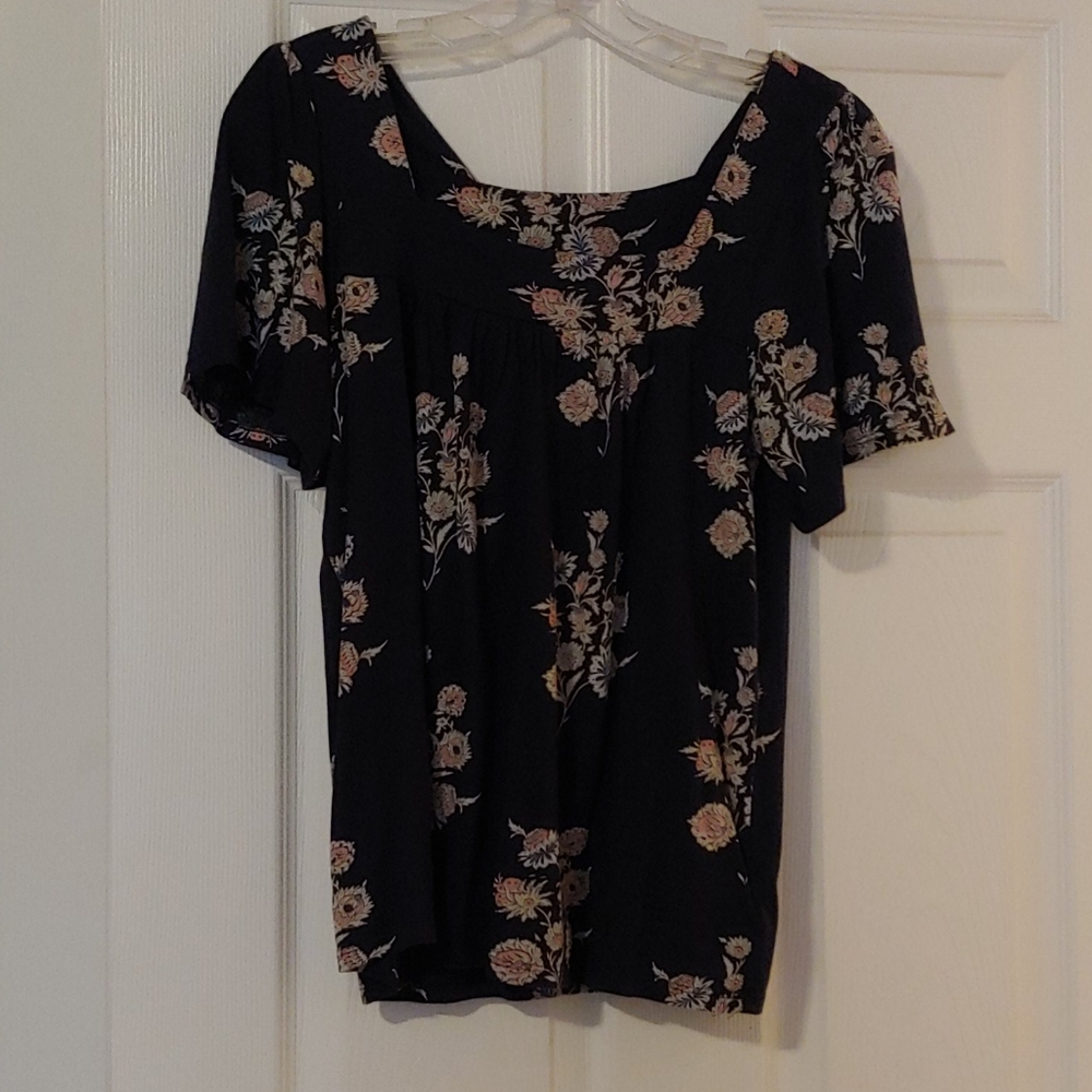 Lucky Brand top NWT‎